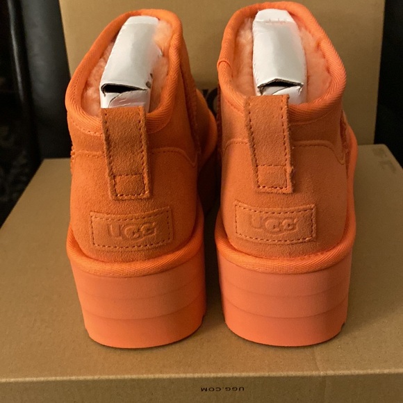 UGG Classic Ultra Mini Platform Boots - Picture 7 of 10